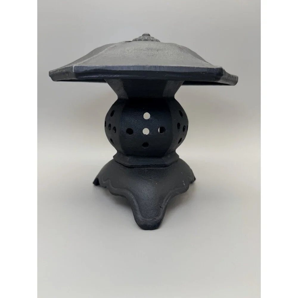 VTG Japanese Pagoda Garden Lantern Cast Aluminum Lightweight Rustproof Black